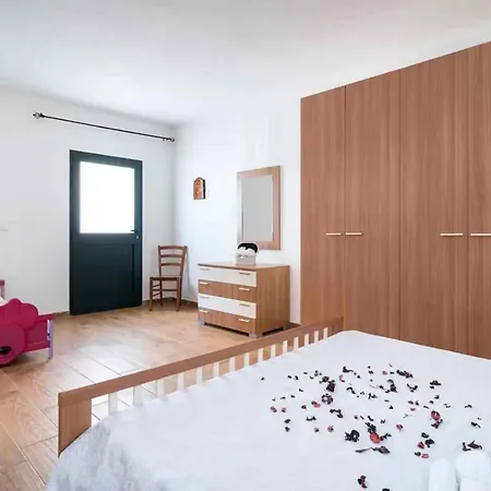 In - Nuoro アパート